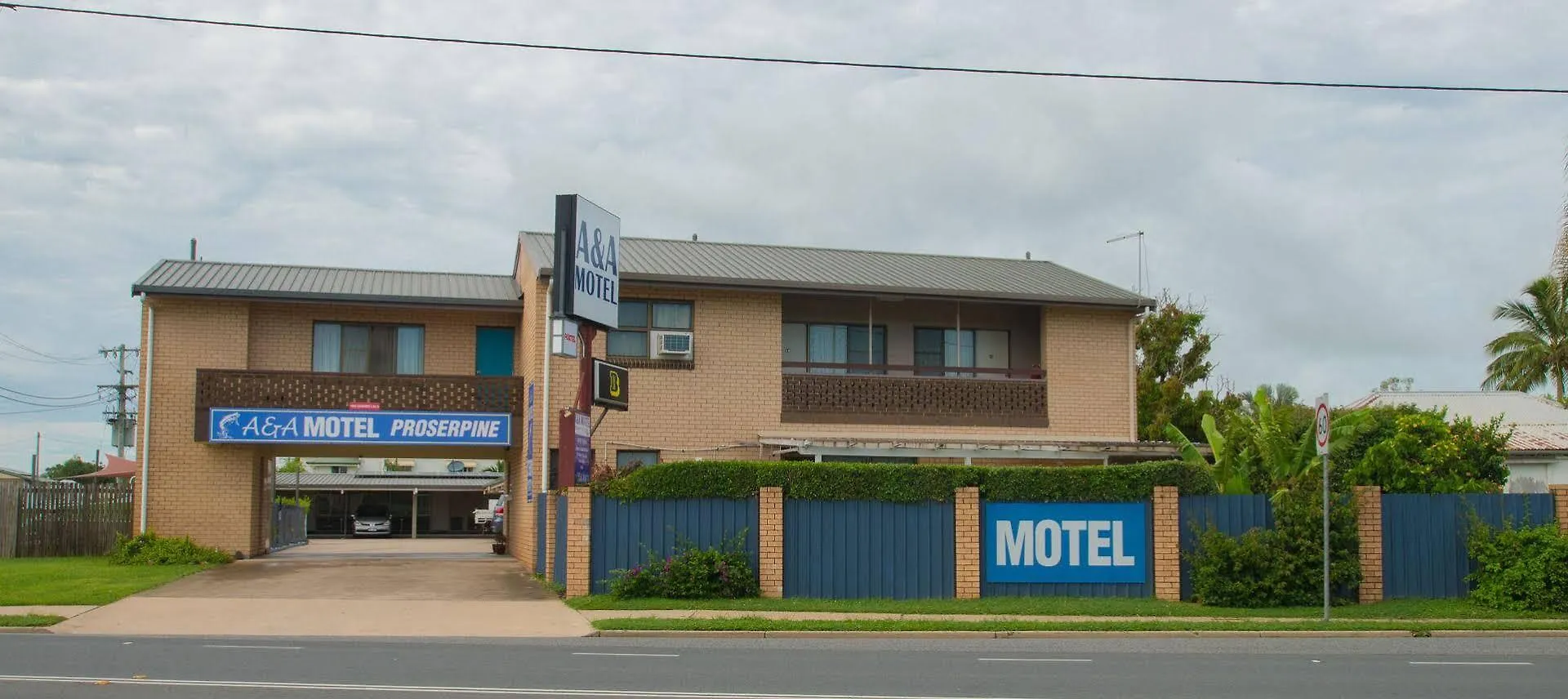 ***  A & A Motel Proserpine Australia